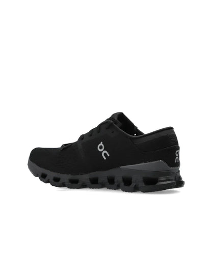 On Cloud 5.0 Black l - high-performance athletic footwear in Black with advanced cushioning