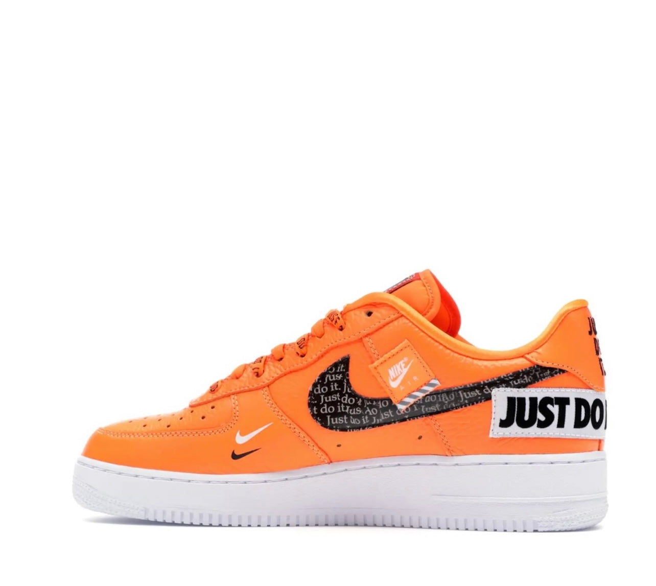 Nike AIR FORCE 1 - high-performance athletic footwear with advanced cushioning
