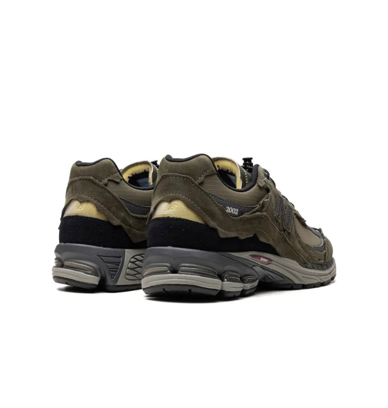 New Balance 2002R ?rotraction Pack·khaki - high-performance athletic footwear with advanced cushioning