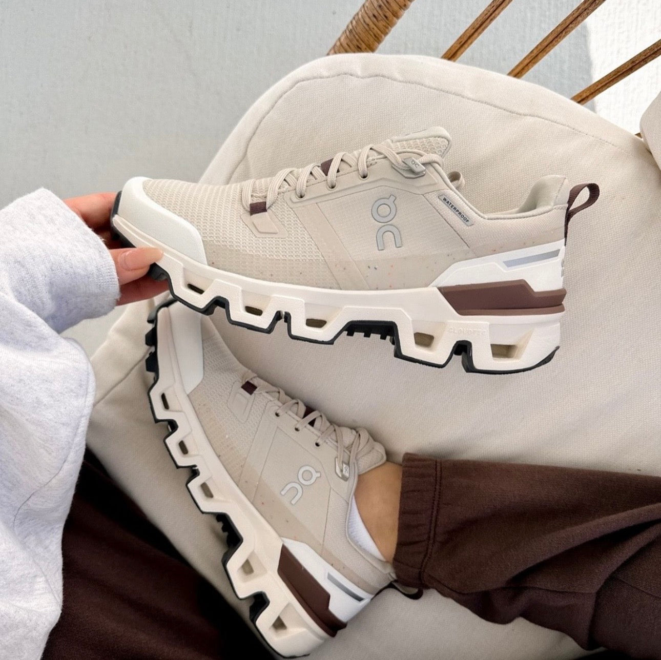 On Cloud 5.0 Beige - high-performance athletic footwear in Beige with advanced cushioning